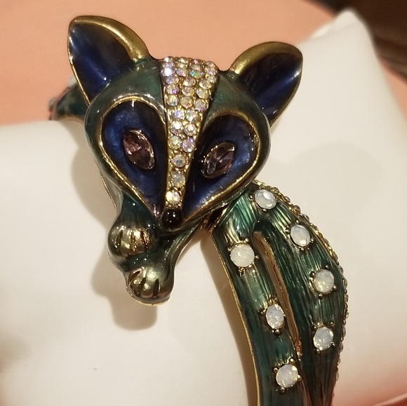 Betsey Johnson Foxy Fox Hinged Bracelet - Picture 5 of 7